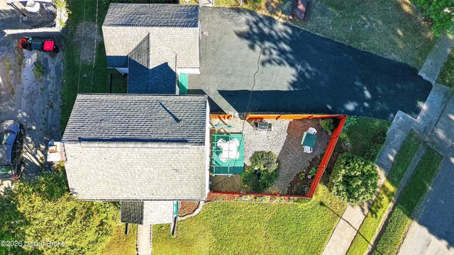 6407 S 2nd St, Louisville, KY 40214