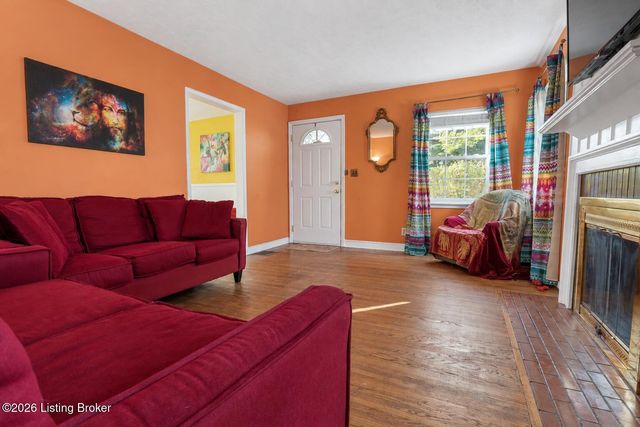 6407 S 2nd St, Louisville, KY 40214