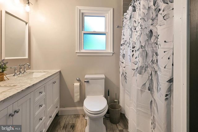 48 TALL TIMBER LN, Burlington, NJ 08016