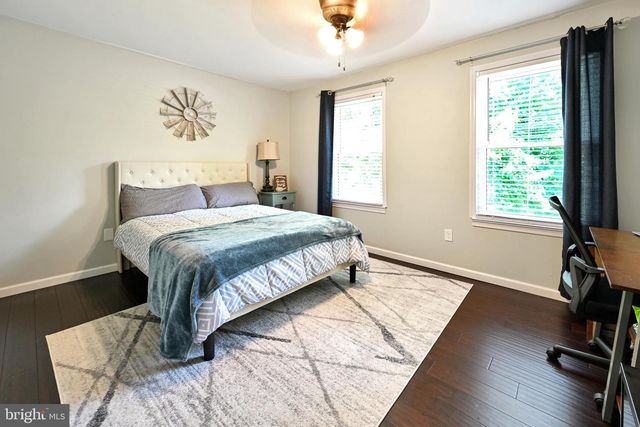 48 TALL TIMBER LN, Burlington, NJ 08016