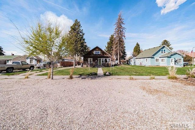 382 W 1st N, Rigby, ID 83442