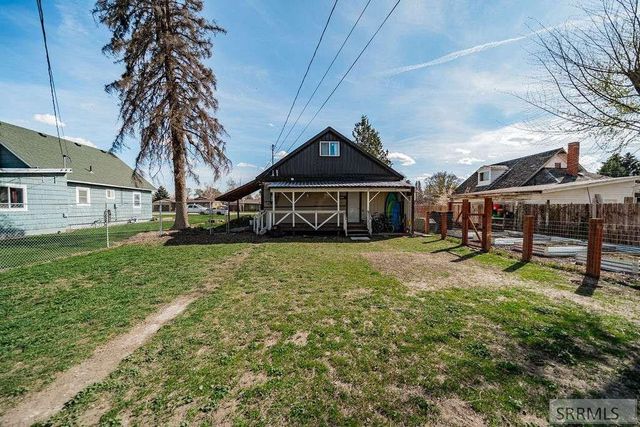 382 W 1st N, Rigby, ID 83442