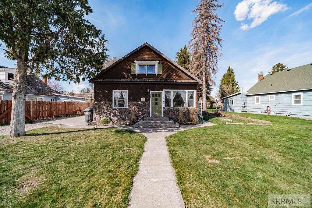 Image 1 of property listing at 382 W 1st N, Rigby, ID 83442