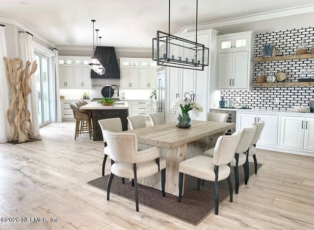 9136 HECKSCHER Drive, Jacksonville, FL 32226