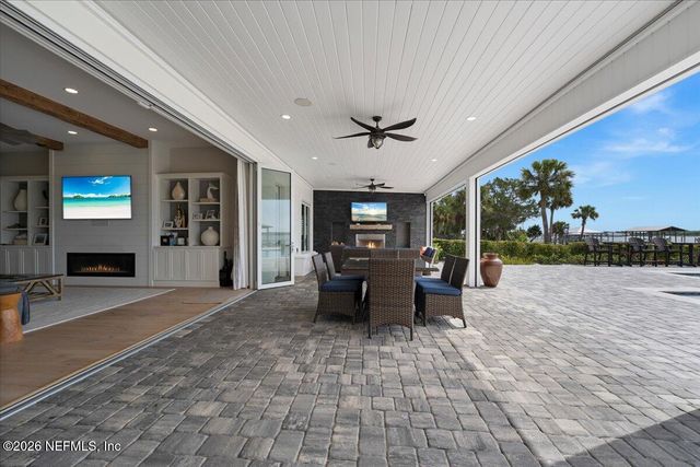 9136 HECKSCHER Drive, Jacksonville, FL 32226