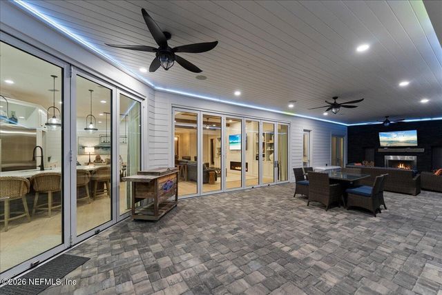 9136 HECKSCHER Drive, Jacksonville, FL 32226