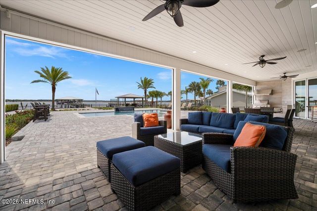 9136 HECKSCHER Drive, Jacksonville, FL 32226