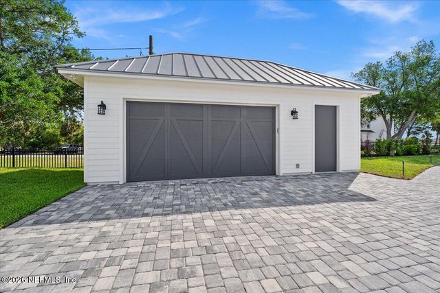 9136 HECKSCHER Drive, Jacksonville, FL 32226