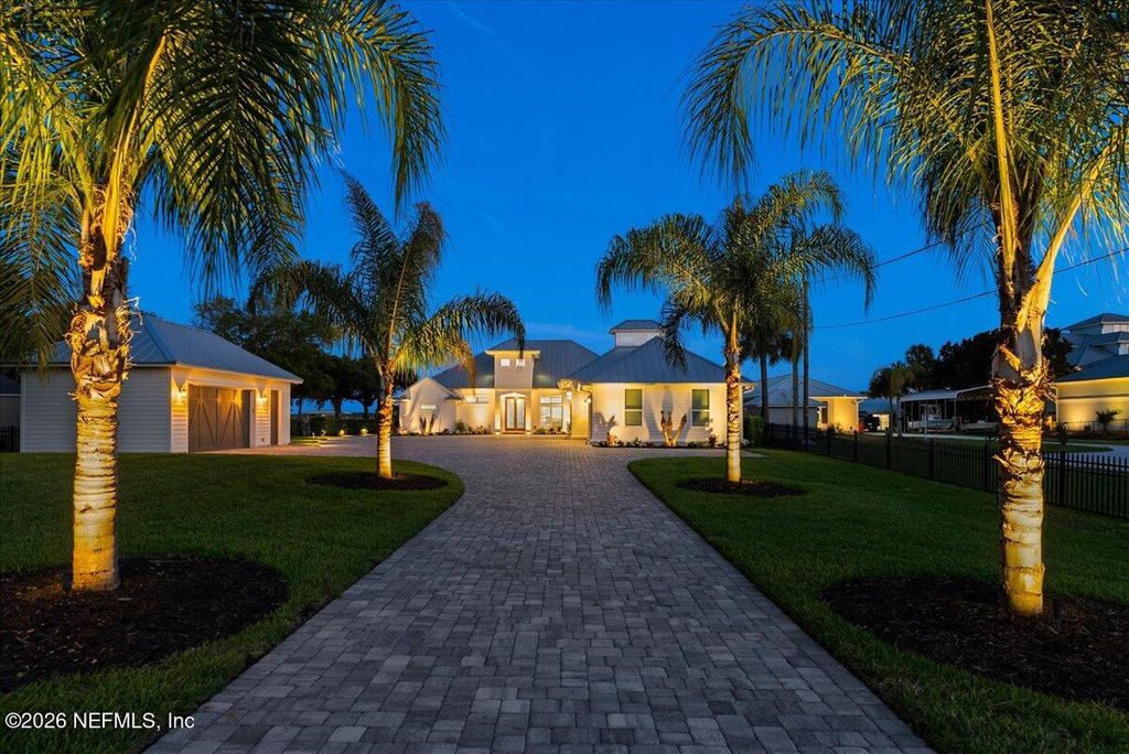 9136 HECKSCHER Drive, Jacksonville, FL 32226