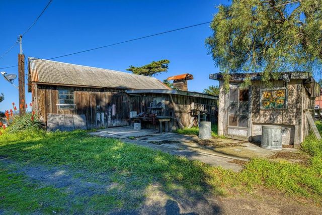 7201 Ca-1, Moss Landing, CA 95039