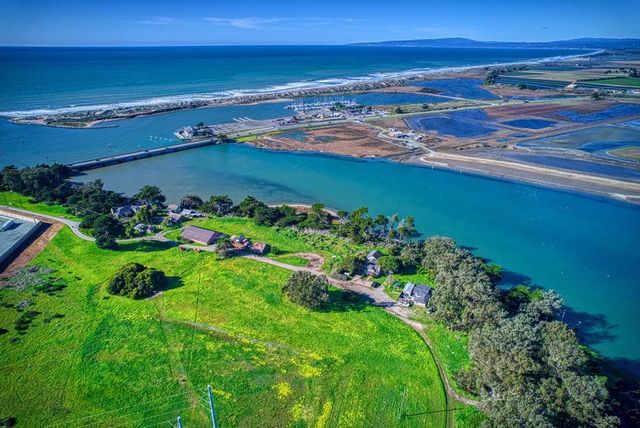7201 Ca-1, Moss Landing, CA 95039