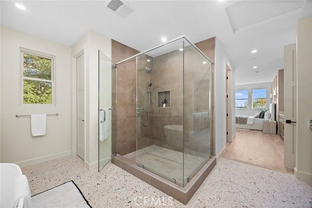 608 Baldwin Court, Sierra Madre, CA 91024