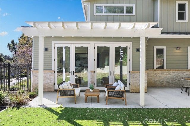 608 Baldwin Court, Sierra Madre, CA 91024