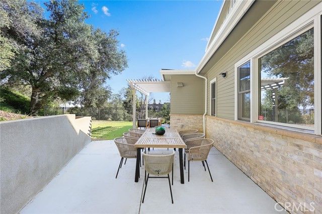 608 Baldwin Court, Sierra Madre, CA 91024