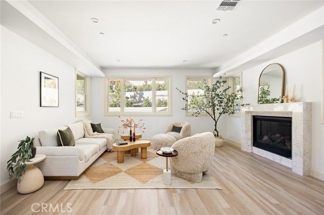 608 Baldwin Court, Sierra Madre, CA 91024