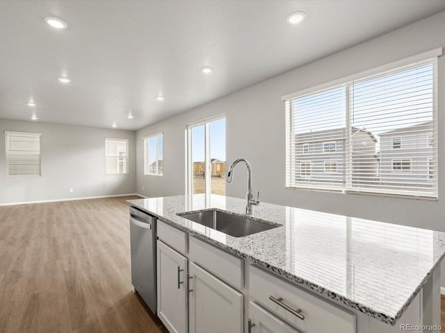 4631 Sunsplash Way, Johnstown, CO 80534