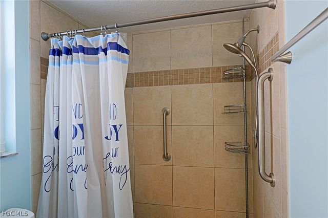 3626 SE 2nd AVE, Cape Coral, FL 33904