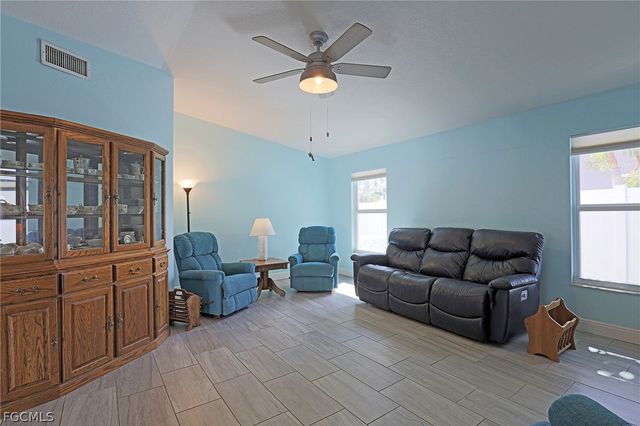 3626 SE 2nd AVE, Cape Coral, FL 33904