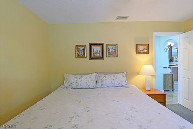 3626 SE 2nd AVE, Cape Coral, FL 33904