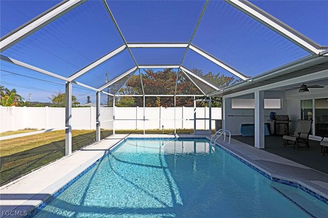 3626 SE 2nd AVE, Cape Coral, FL 33904