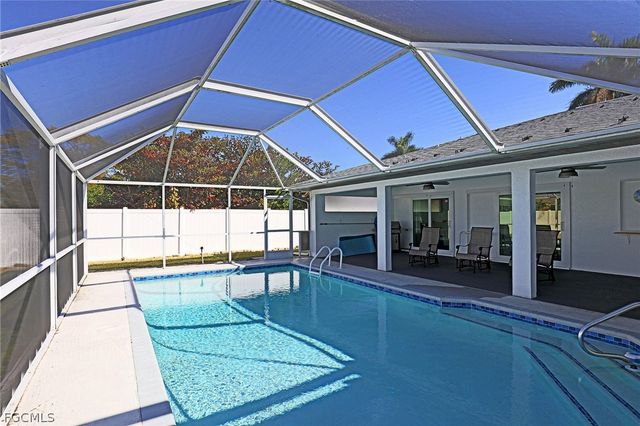 3626 SE 2nd AVE, Cape Coral, FL 33904