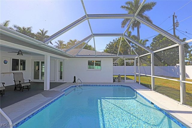 3626 SE 2nd AVE, Cape Coral, FL 33904