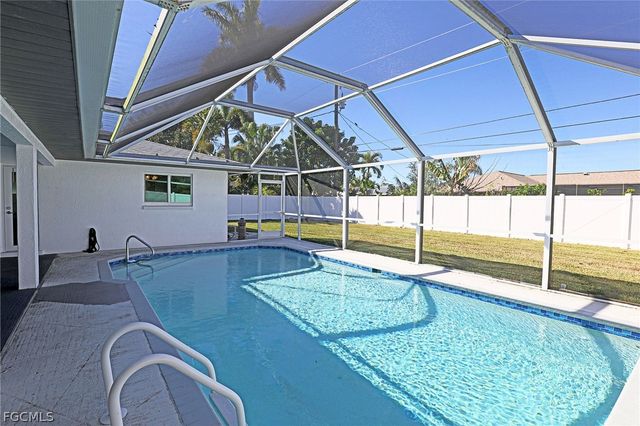 3626 SE 2nd AVE, Cape Coral, FL 33904