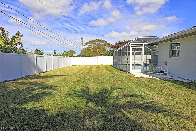 3626 SE 2nd AVE, Cape Coral, FL 33904