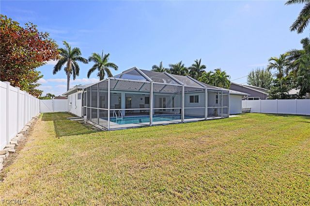 3626 SE 2nd AVE, Cape Coral, FL 33904