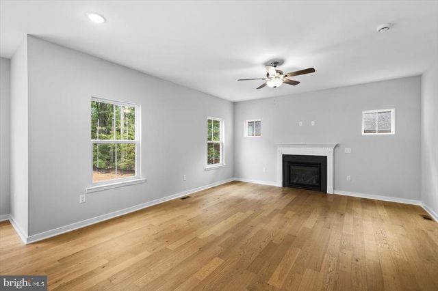 401 BIRDIE RD, Locust Grove, VA 22508