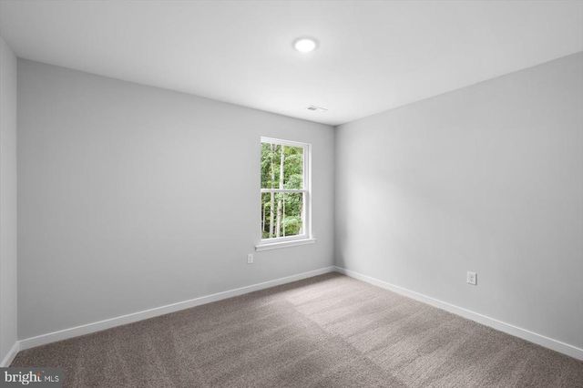 401 BIRDIE RD, Locust Grove, VA 22508