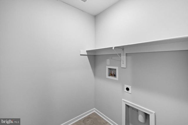 401 BIRDIE RD, Locust Grove, VA 22508