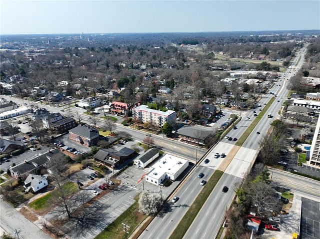 1013 N Elm Street B6, Greensboro, NC 27401