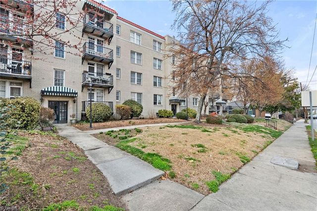 1013 N Elm Street B6, Greensboro, NC 27401