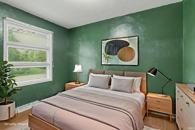 20408 Ozone Street, South Bend, IN 46614