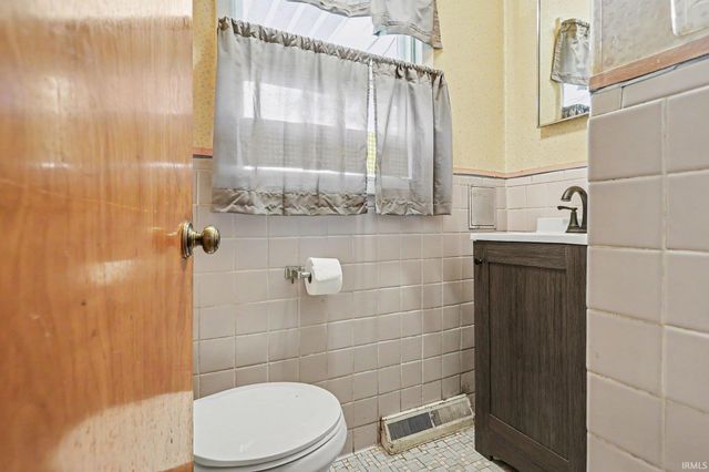 20408 Ozone Street, South Bend, IN 46614