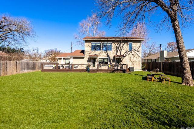 313 JAMES ST, Boerne, TX 78006