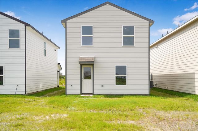 234 Road 590108, Cleveland, TX 77327