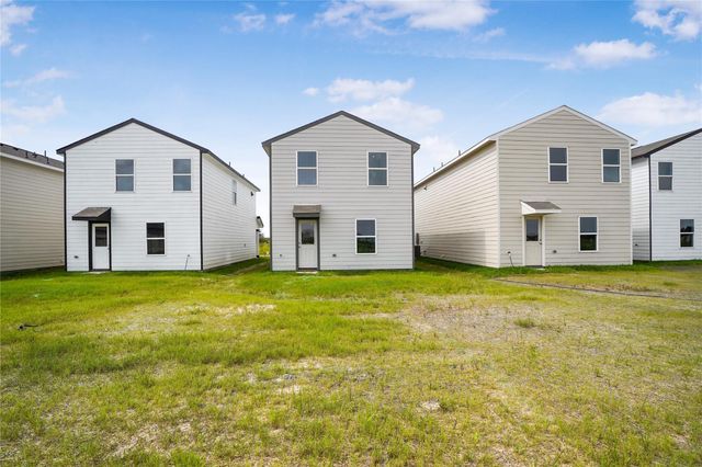 234 Road 590108, Cleveland, TX 77327