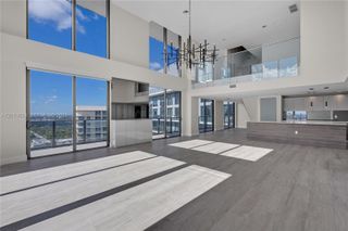 121 NE 34th St PH3217, Miami, FL 33137