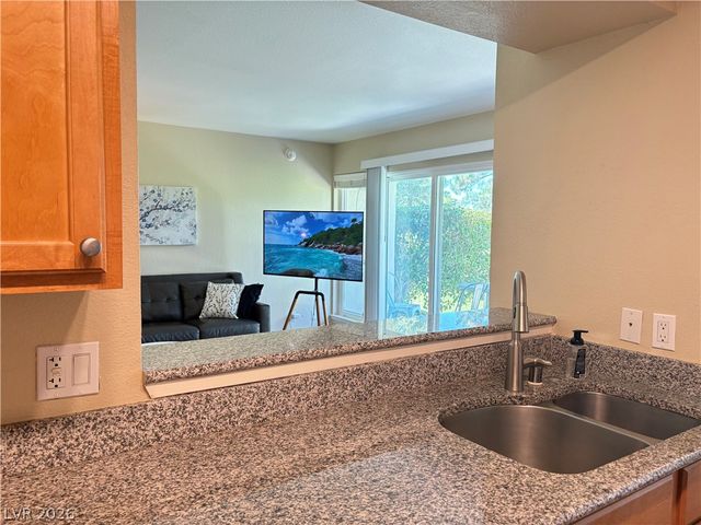 2855 Geary Place 3201, Las Vegas, NV 89109