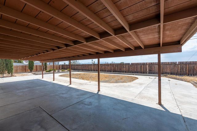 14400 Woodland Drive, Victorville, CA 92395