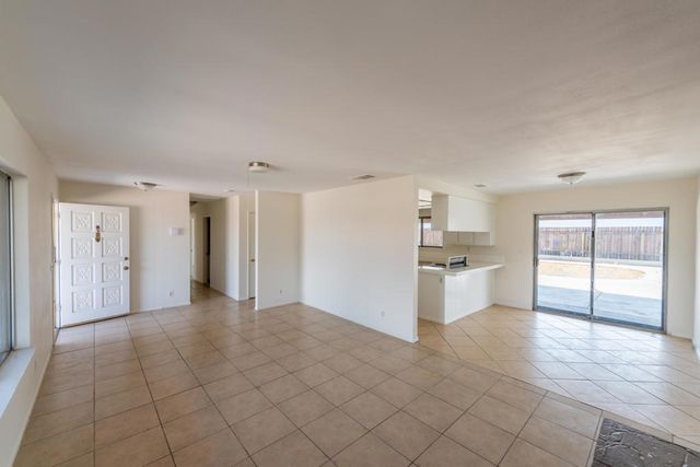14400 Woodland Drive, Victorville, CA 92395
