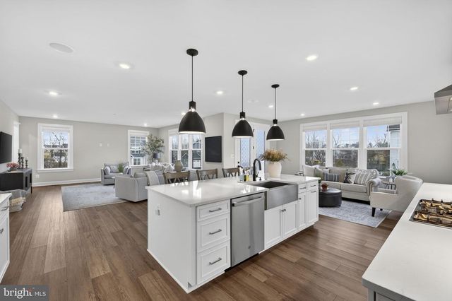 41249 BLOOMFIELD HILLS CT, Aldie, VA 20105