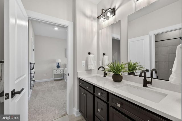 41249 BLOOMFIELD HILLS CT, Aldie, VA 20105