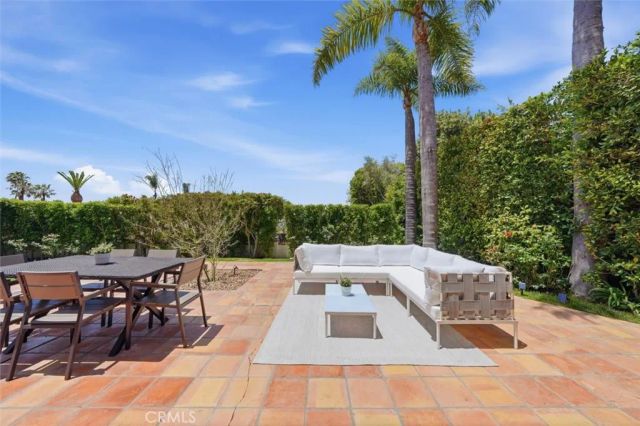 1304 Via Romero, Palos Verdes Estates, CA 90274