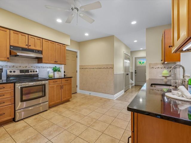 217 Huntington Road, Stratford, CT 06614