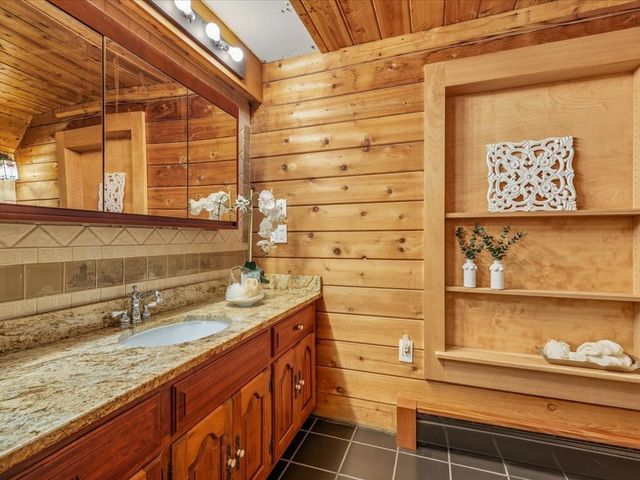 217 Huntington Road, Stratford, CT 06614