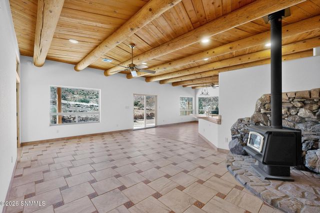 123 Victorio Trail, Hillsboro, NM 88042