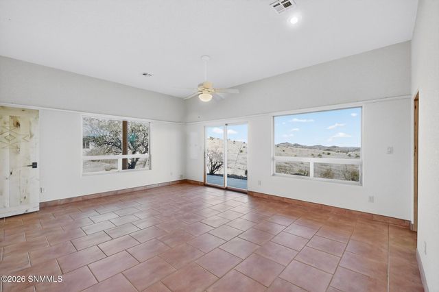 123 Victorio Trail, Hillsboro, NM 88042